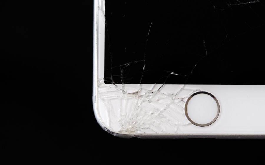 Layar HP Pecah, Ganti atau Servis, Panduan Lengkap 2026